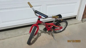 Vintage Schwinn Gremlin Red - Picture 1 of 9