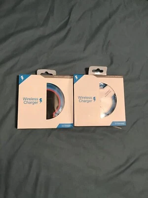 Almohadilla de carga inalámbrica para iPhone y Android Foto 1 de 4