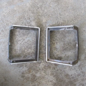 71 72 JUEGO BISEL LÁMPARA LUZ ESTACIONAMIENTO GM ORIGINAL CHEVROLET CHEVELLE MALIBU IZQUIERDA DERECHA - Imagen 1 de 6