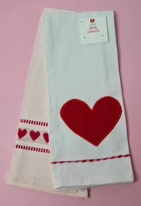 2023 Target Bullseye 2pk Valentines Dish Towels White Pink Red Hearts NEW - Picture 1 of 5