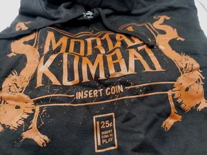 Sudadera con Capucha Negra Estilo Mortal Kombat "Classic Arcade" 2XL Uni Loot Crate Exclusiva - Imagen 1 de 4