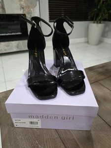 Women shoes - Picture 1 of 5