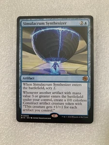 Magic 2024 MTG BIG 006 Non-Foil Simulacrum Synthesizer Outlaws Thunder Big Score - Bild 1 von 1