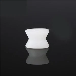 Corn Foot Cushions Toe Separator Protection Pain Relief Pads Care FW - Picture 1 of 13