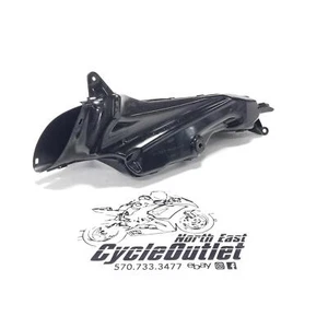 2013 09-16 SUZUKI GSXR1000 GSXR 1000 OEM LEFT RAM AIR INTAKE DUCT TUBE - Picture 1 of 12