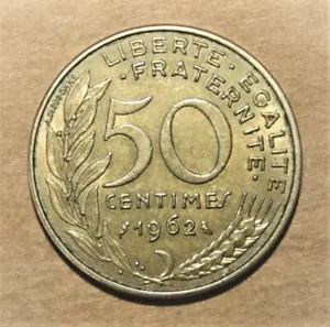 S1 - France 50 Centimes 1962 (25 mm Diameter) Extremely Fine + Coin Liberty Bust - Picture 1 of 2