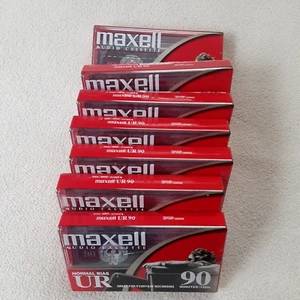 Maxell Audio Cassette Cintas UR 90 Minutos Normal Sesgo Blanco Nuevo Juego de 7 - Imagen 1 de 5