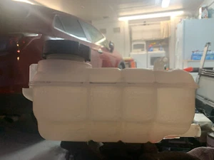2017-2019 Buick Encore 1.4 L Engine Radiator Overflow Reservoir Tank Bottle OEM - Picture 1 of 5