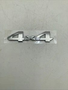 Nuevo emblema de puerta trasera Toyota Tundra Tacoma 2007-2023 OEM 75473-0C030 - Imagen 1 de 2