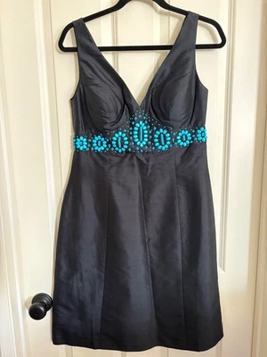 全新带标签 White House Black Market 女式黑色丝绸连衣裙 8 码绿松石珠衬里 — 第 1/4 张图片