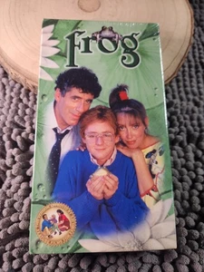 Frog (1987) VHS Shelley Duvall/Elliott Gould / Paul Williams/Scott Grimes~NEW - Picture 1 of 3
