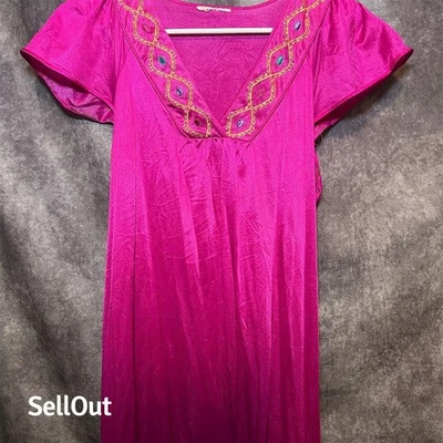 Camisón Vassarette Vintage Años 80 Magenta Bordado Chemise Talla M Foto 1 de 4