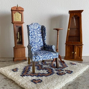 Dollhouse Living Room Furniture: Armchair, Curio Cabinet, Clock, Stand, Rug - Picture 1 of 11