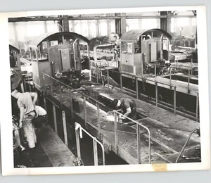 INDUSTRIALISMO AMERICANO Motores TREN Trabajadores DE COLECCIÓN 1943 Foto de Prensa - Imagen 1 de 2