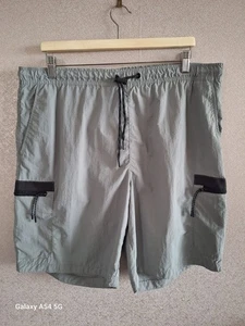 Pantaloncini da bagno Primark uomo grigi con coulisse estivi vacanze e tasche con zip taglia XL - Foto 1 di 13