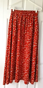 Yincro Skirt Womens Sz Medium Midi Red Floral Stretch Waist Tie-Belt Pockets - Picture 1 of 5