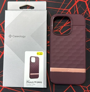 Caseology Parallax Mag Custodia per iPhone 14 Pro - Borgogna ACS05004 - Foto 1 di 2
