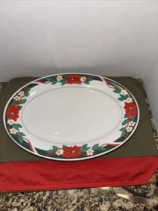 14" Fairfield Deck the Halls Oval Platter Christmas Holly Poinsettia Gold Verge - Picture 1 of 12