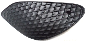 Mercedes Benz A 1188856600 FRONT OUTER GRILLE LEFT SIDE BUMPER COVER AREA - Imagen 1 de 7