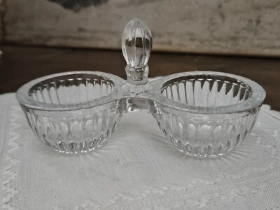 Saleron en verre ancien - Photo 1/4