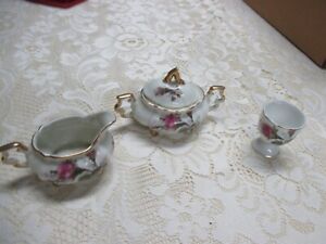VINTAGE ROYAL SEALY Porcelain Japan  Moss ROSE Floral Creamer and Sugar Bowl Set