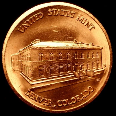 1982 1983 D Souvenir Denver Mint Set Bronze Coin  2019 310  - Image 1 of 2