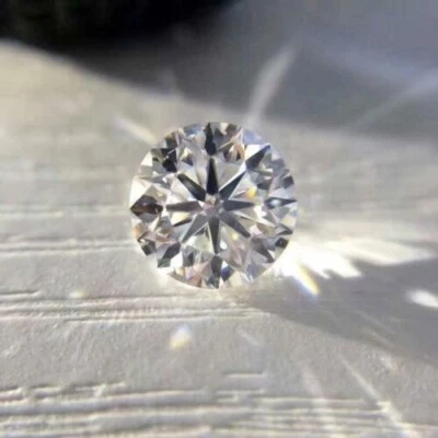 CVD Lab Grown Diamond 0.55Ct D Color VS1 Clarity IGI Certified Round Cut - Image 1 of 4