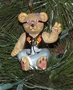 🎅🏽 Claire’s 1997 Hippie Peace Bear ADORNO DE NAVIDAD - Imagen 1 de 2