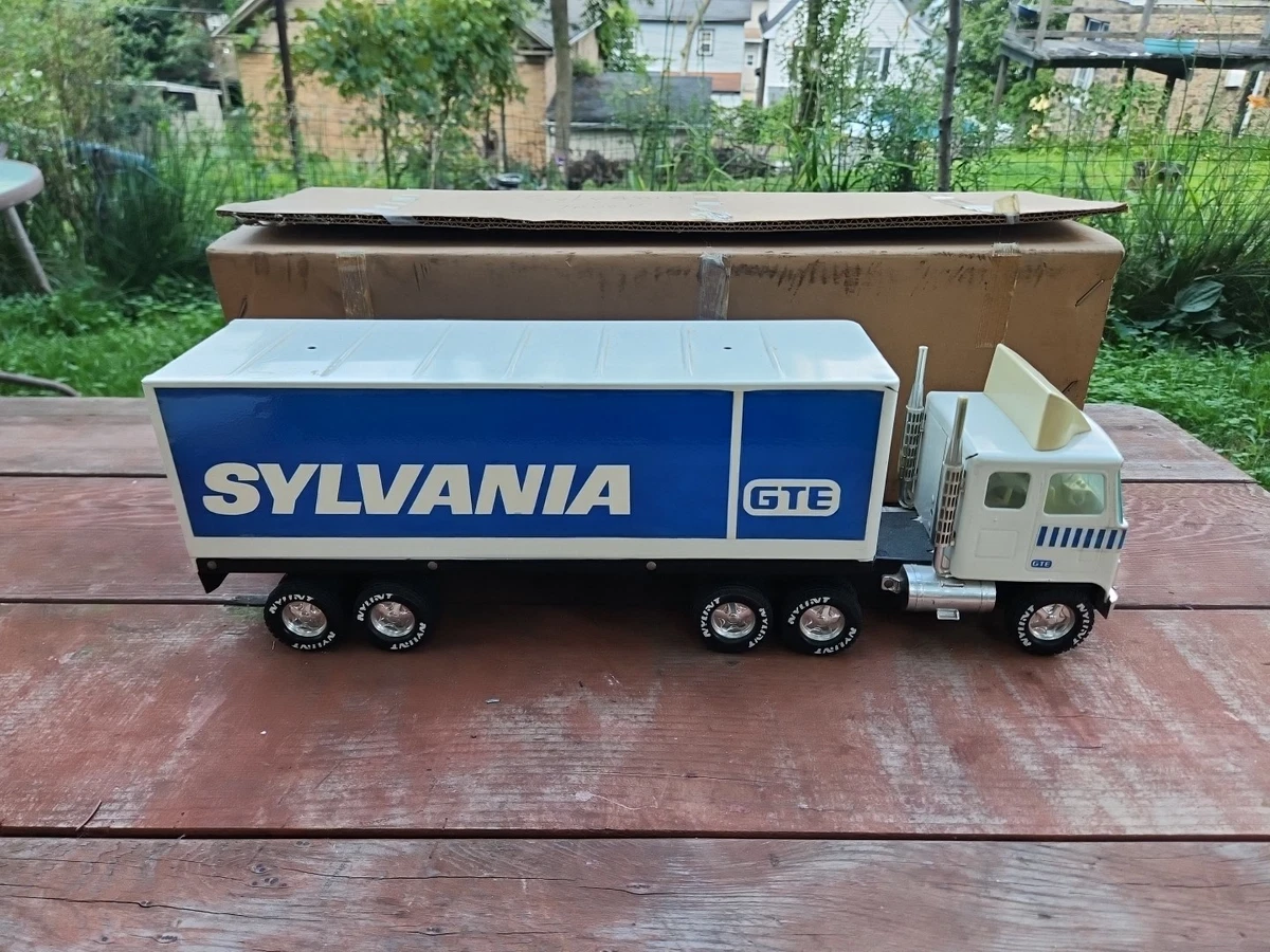 Nylint Vintage Manufacture Diecast Tractor Trailers/Semis for sale
