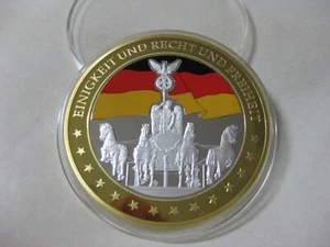 MEDALLA UNIDAD,DERECHO,LIBERTAD-HIMNO ALEMAN-COBRE CON BAÑO DE ORO-PROOF - Imagen 1 de 2