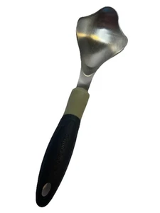 Cuchara de helado Calphalon de acero inoxidable con mango de fácil agarre negro y verde - Imagen 1 de 5
