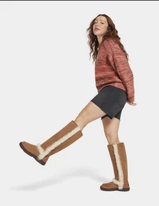 Botas altas Ugg Sunburst (talla 6) gamuza castaño piel de oveja piel de oveja para mujer NUEVAS - Imagen 1 de 6