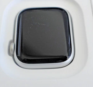 APPLE WATCH SERIES 9 41MM SILVER ALUMINIUM/WINTER BLUE STRAP GPS A2978 - Photo 1 sur 10