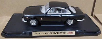 YAT MING / FIRMA DE CARRETERA - ALFA ROMEO GIULIA SPRINT GTA 1965 - DIECAST 1/18 Foto 1 de 4