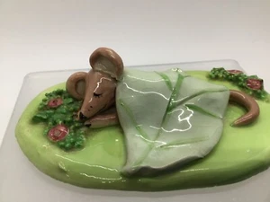 The Mane Lion Sleeping Mouse Ceramic Figurine - Picture 1 of 13
