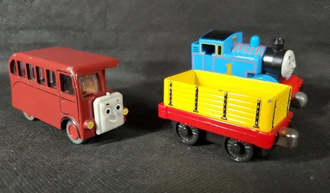 Thomas the Train Bertie Bus Yellow Cargo Diecast Metal Tank Engine Take Play Cover