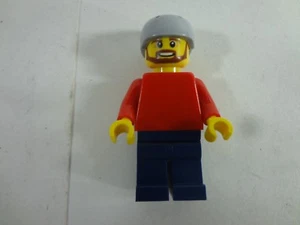 LEGO CREATOR Set 31025 Mountain Hut  EXPLORER Minifig **BRAND NEW ** - Picture 1 of 4