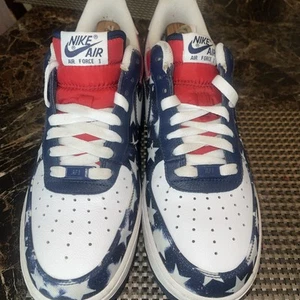 Size 9.5- Nike Air Force 1 Independence Day - Picture 1 of 8