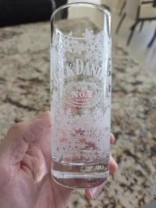 Jack Daniels Old No 7 Etched Snowflake Winter Clear Tall Highball Whiskey Glass - Picture 1 of 5