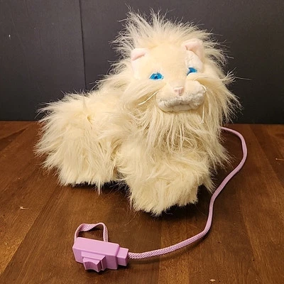 YoYo My Walking Kitty Hasbro Vintage 1990 Furreal Toy Persian Cat Leash Yo Yo - Image 1 of 4
