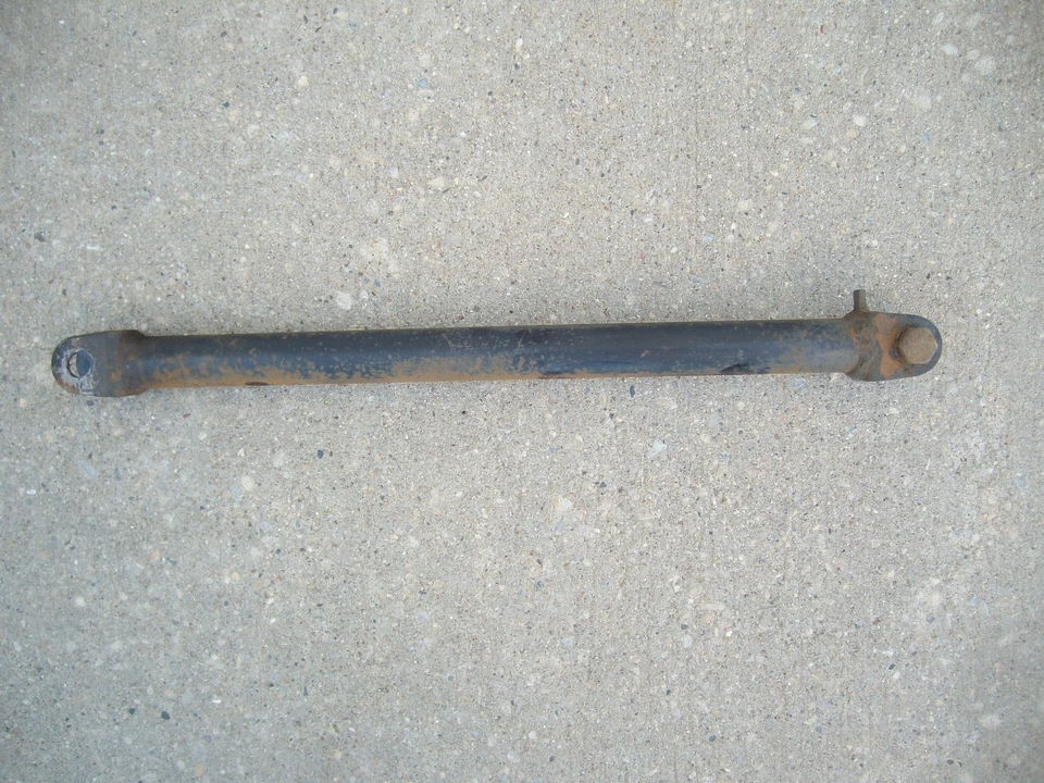 1978 Suzuki GS750E Rear Brake Stay - Изображение 1 из 1