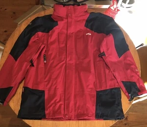 AS NEW Coleman Men's Softshell Camping Jacket Red Coat Lightweight Hooded - Picture 1 of 20