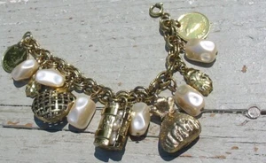 Vtg Farthing 1944 Coin Charm Bracelet Gold Tone Pearly Riches Treasure Bank Bag - Picture 1 of 3