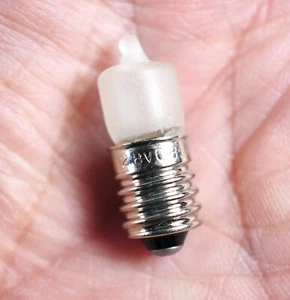 HALOGEN bulb 2.5V 0.8A screw base FROSTED for viewers Realist View-Master - Picture 1 of 4