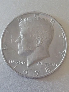 1978 D Kennedy Half Dollar Error Coin "No FG" Initials, A ONE OF A KIND COIN  - Picture 1 of 5