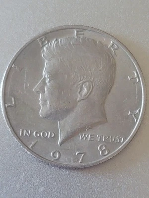 1978 D Kennedy Half Dollar Error Coin "No FG" Initials, A ONE OF A KIND COIN  - Image 1 of 4