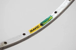 MAVIC MA2 ALLOY CLINCHER VINTAGE BICYCLE RIM - 700C - 32H - Picture 1 of 4