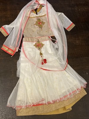 TAMANNA Lehenga SKIRT TOP  Childs 22-24 WHITE PINK GOLD 3PC SET SZ 4-5 PARTY - Image 1 of 4