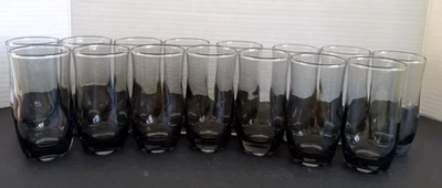 Juego de 15 vasos de jugo cordiales negros ahumados transparentes de 4" de espesor para cocina Foto 1 de 4
