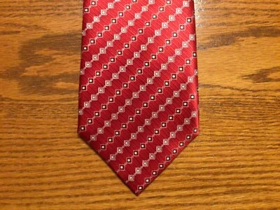 Corbata de cuello Statements roja con estampado geométrico 100 % seda 56” largo 4” ancho ¡BONITA!  #H-1 Foto 1 de 4